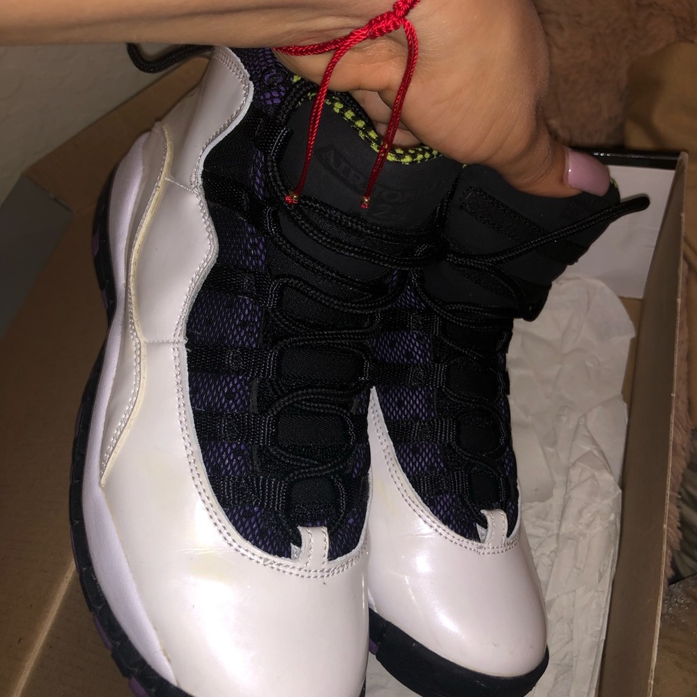 Air Jordan 10s - Picture 8 of 10